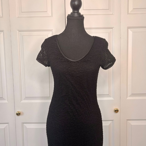 JSC Black Crochet Long Dress Size 6 -Like New - Picture 7 of 12